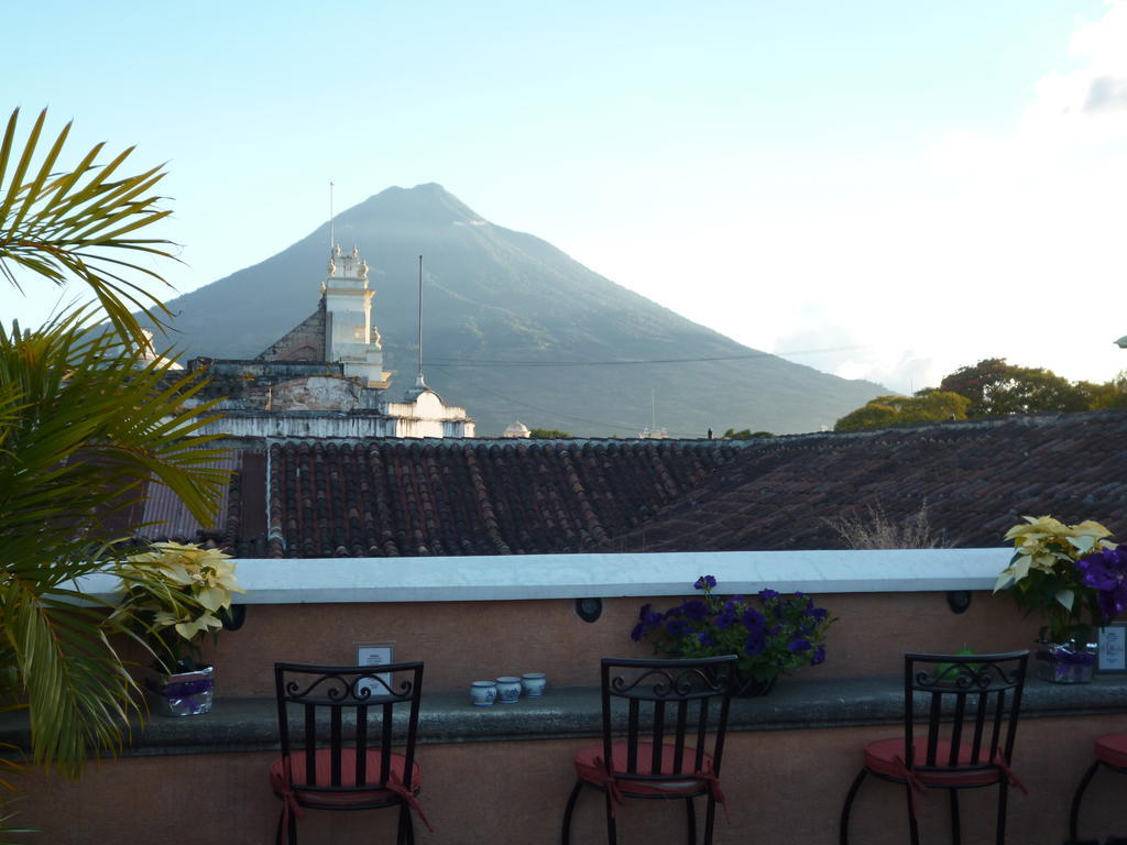 D'Leyenda Hotel Antigua Esterno foto