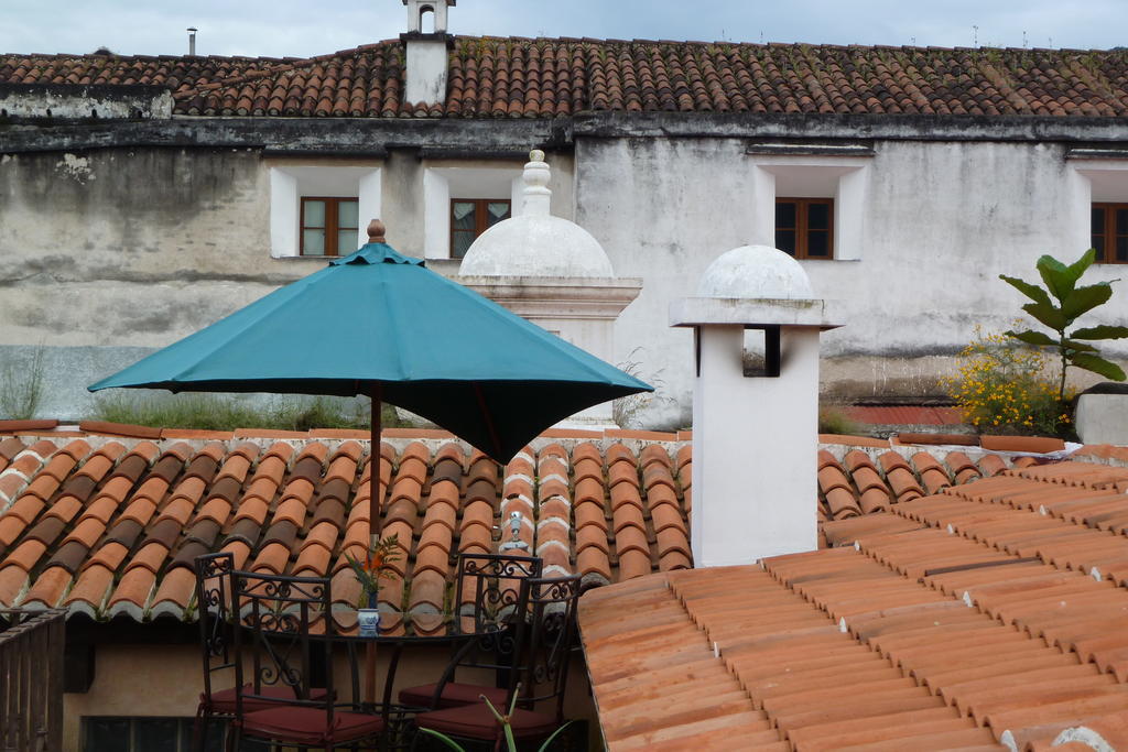 D'Leyenda Hotel Antigua Esterno foto