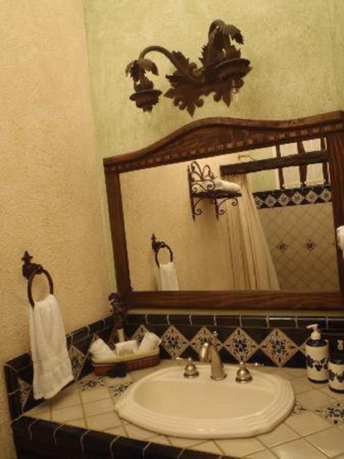 D'Leyenda Hotel Antigua Esterno foto