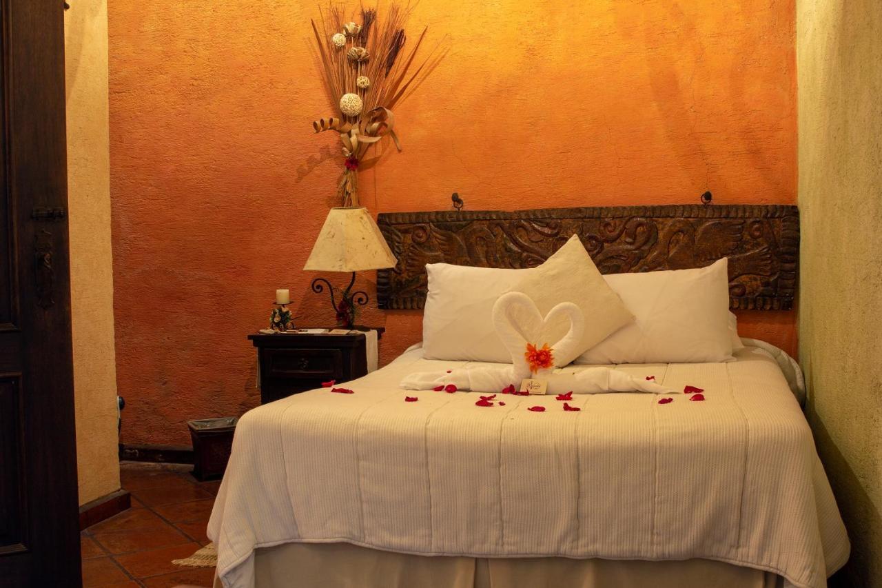 D'Leyenda Hotel Antigua Esterno foto